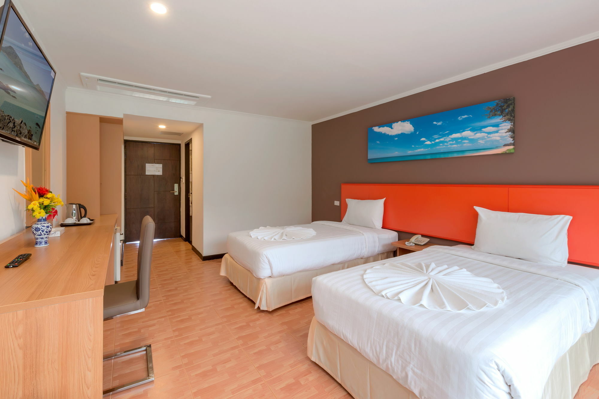 Patong 7Days Premium Hotel Phuket Dış mekan fotoğraf