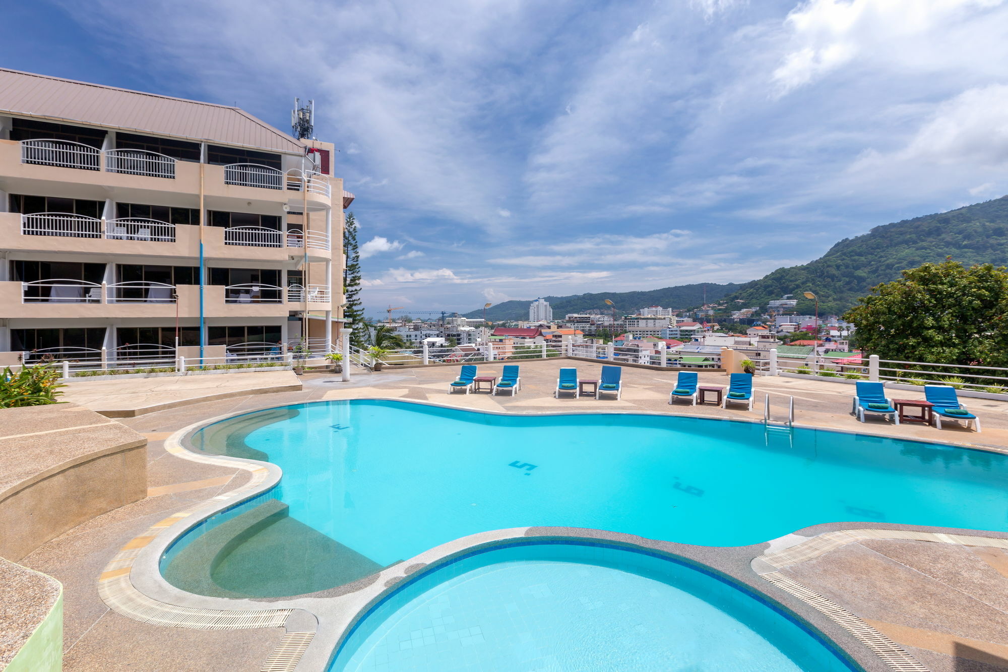 Patong 7Days Premium Hotel Phuket Dış mekan fotoğraf