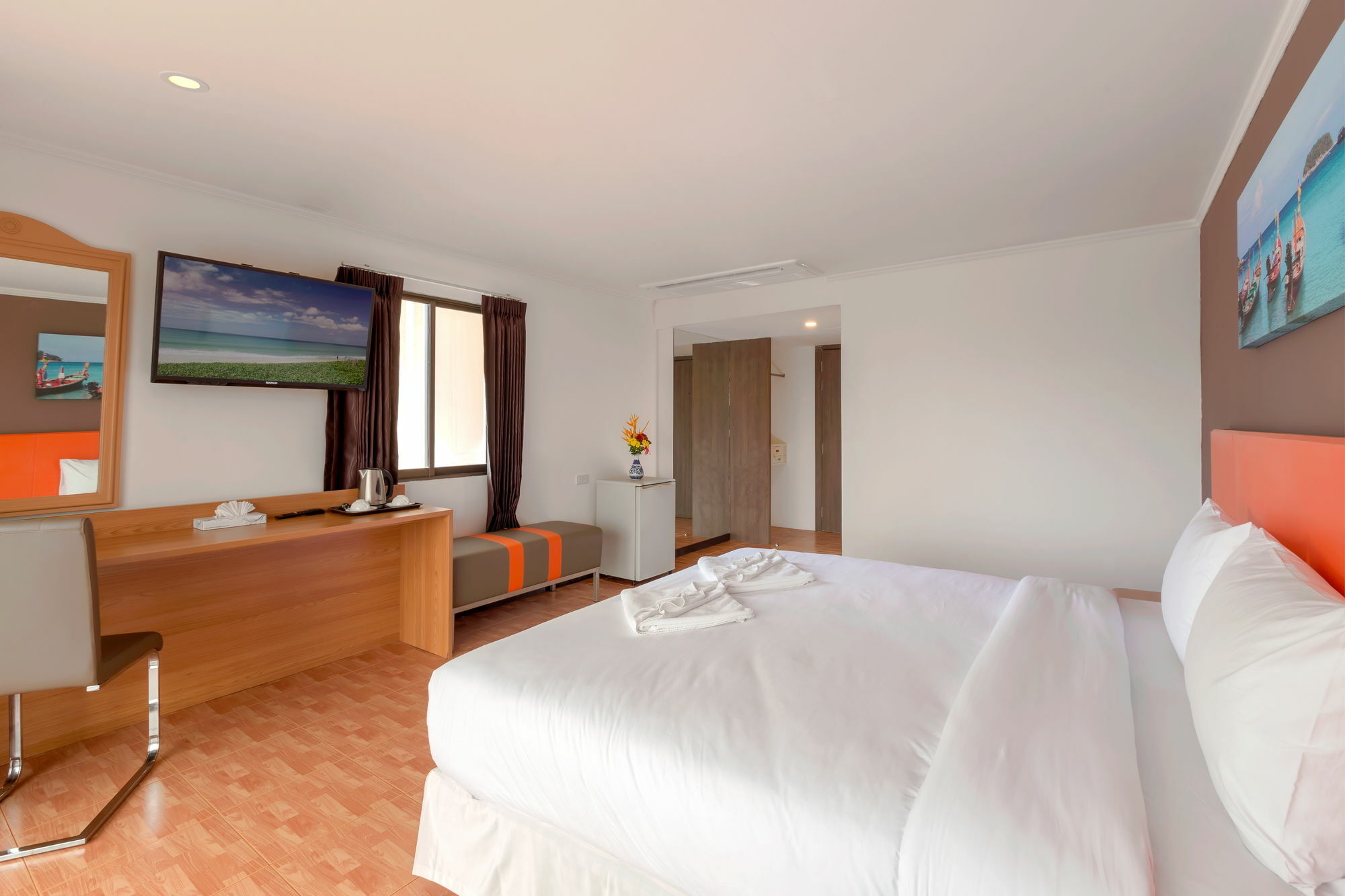 Patong 7Days Premium Hotel Phuket Dış mekan fotoğraf