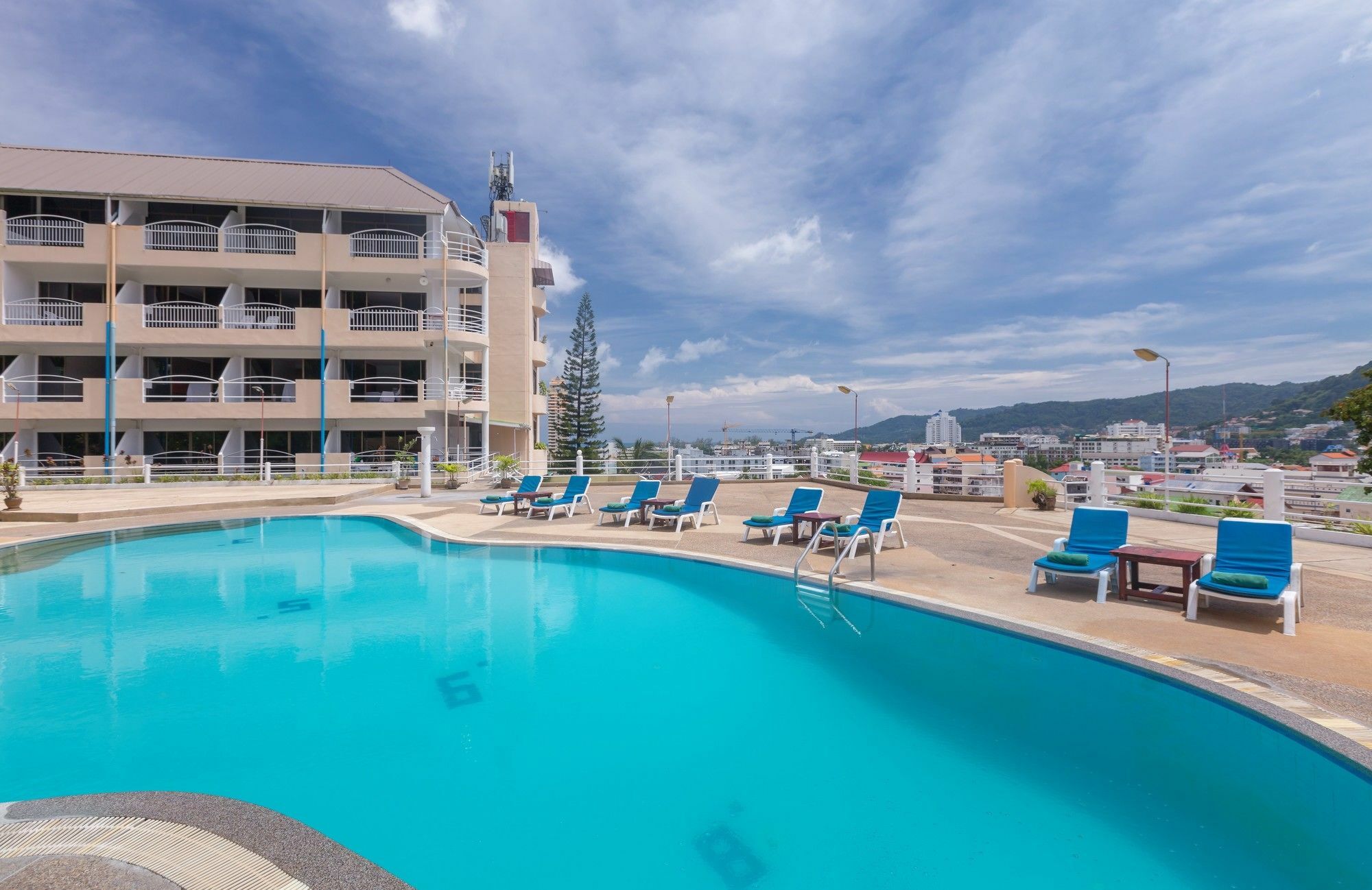 Patong 7Days Premium Hotel Phuket Dış mekan fotoğraf